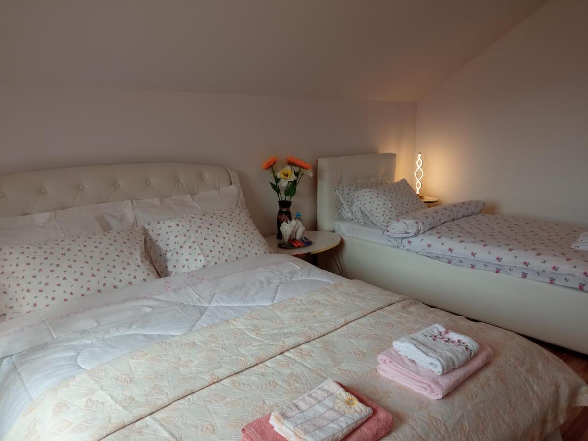 Casa Irina Villa Piatra Neamţ Buitenkant foto