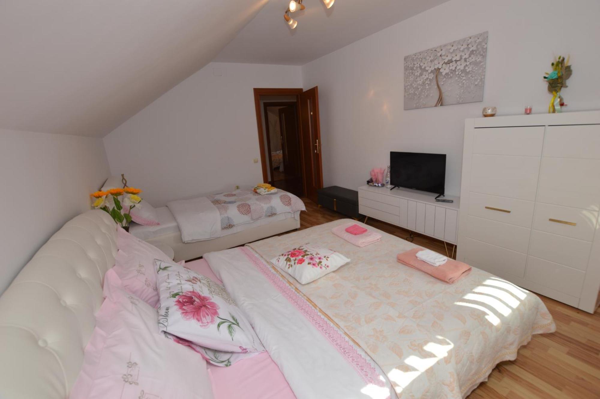 Casa Irina Villa Piatra Neamţ Buitenkant foto